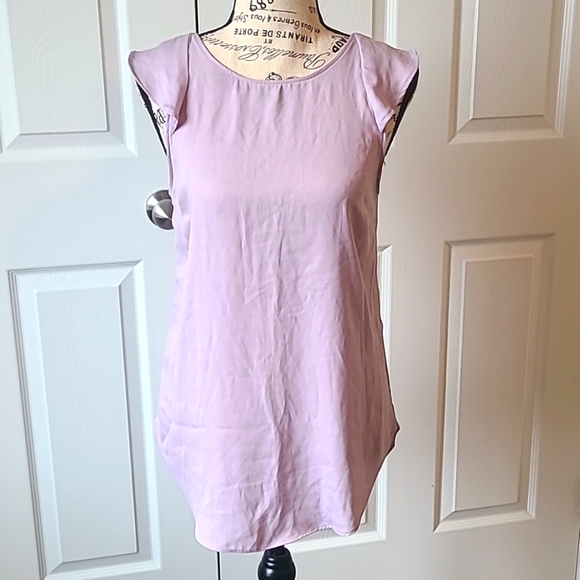 Open-back Blouse - Picture 1 of 4